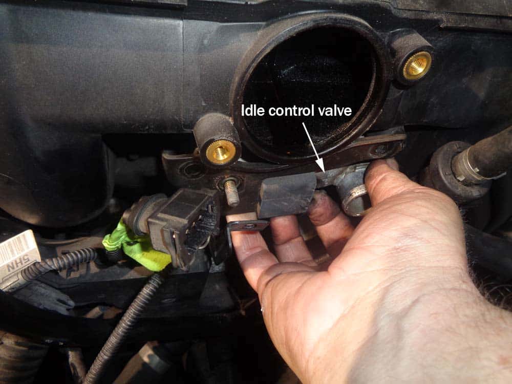 See U1243 repair manual